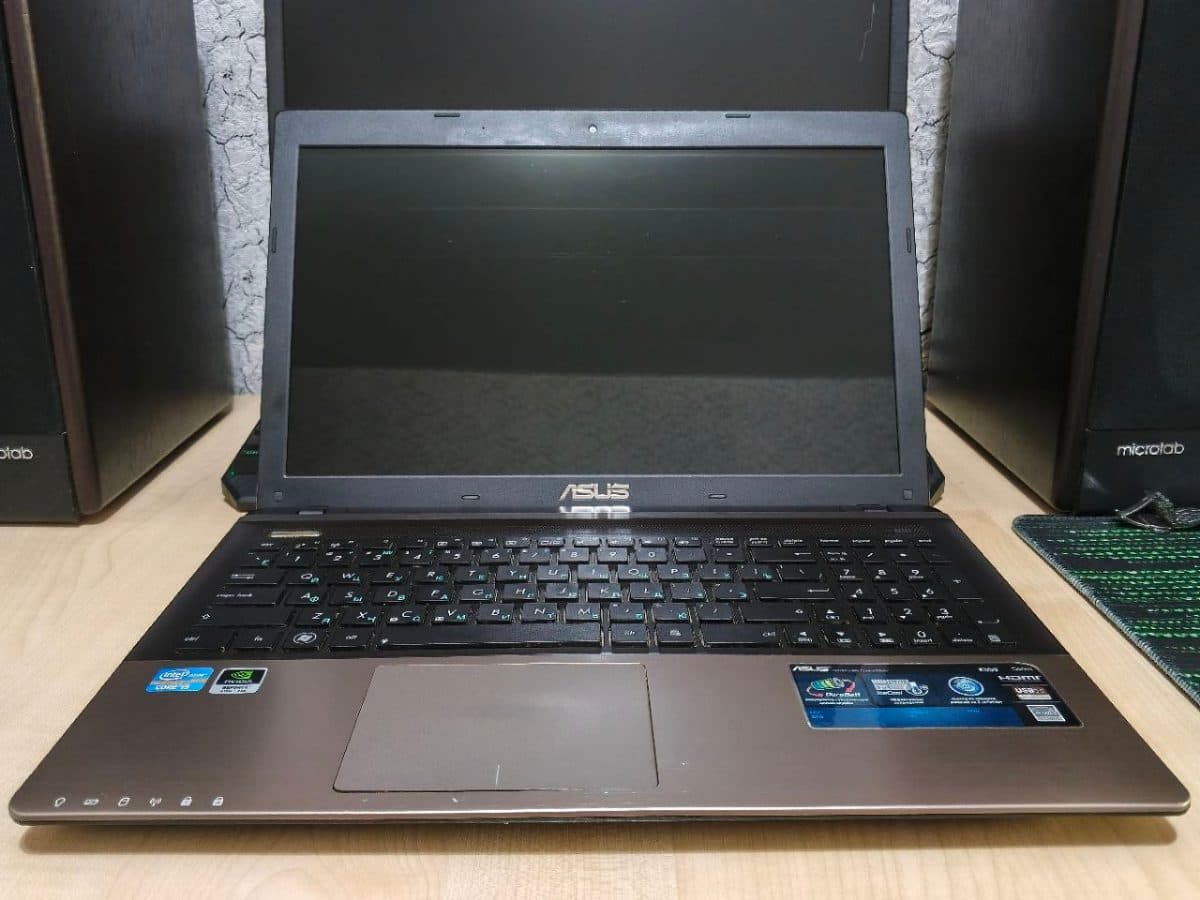 ASUS K55VD 15,6"/ CORE i5-3210M/ 8GB DDR3/ 240GB SSD/ GeForce 610M 2GB