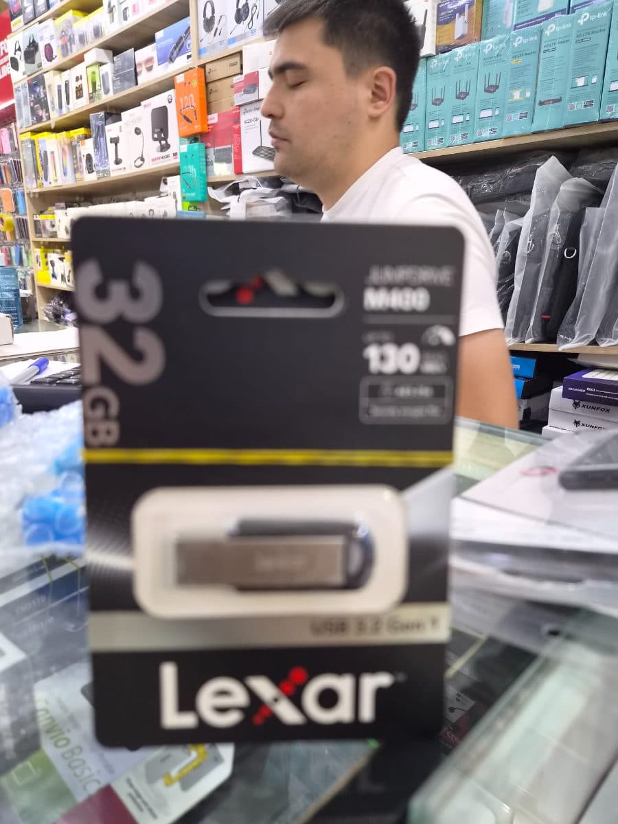 Lexar
