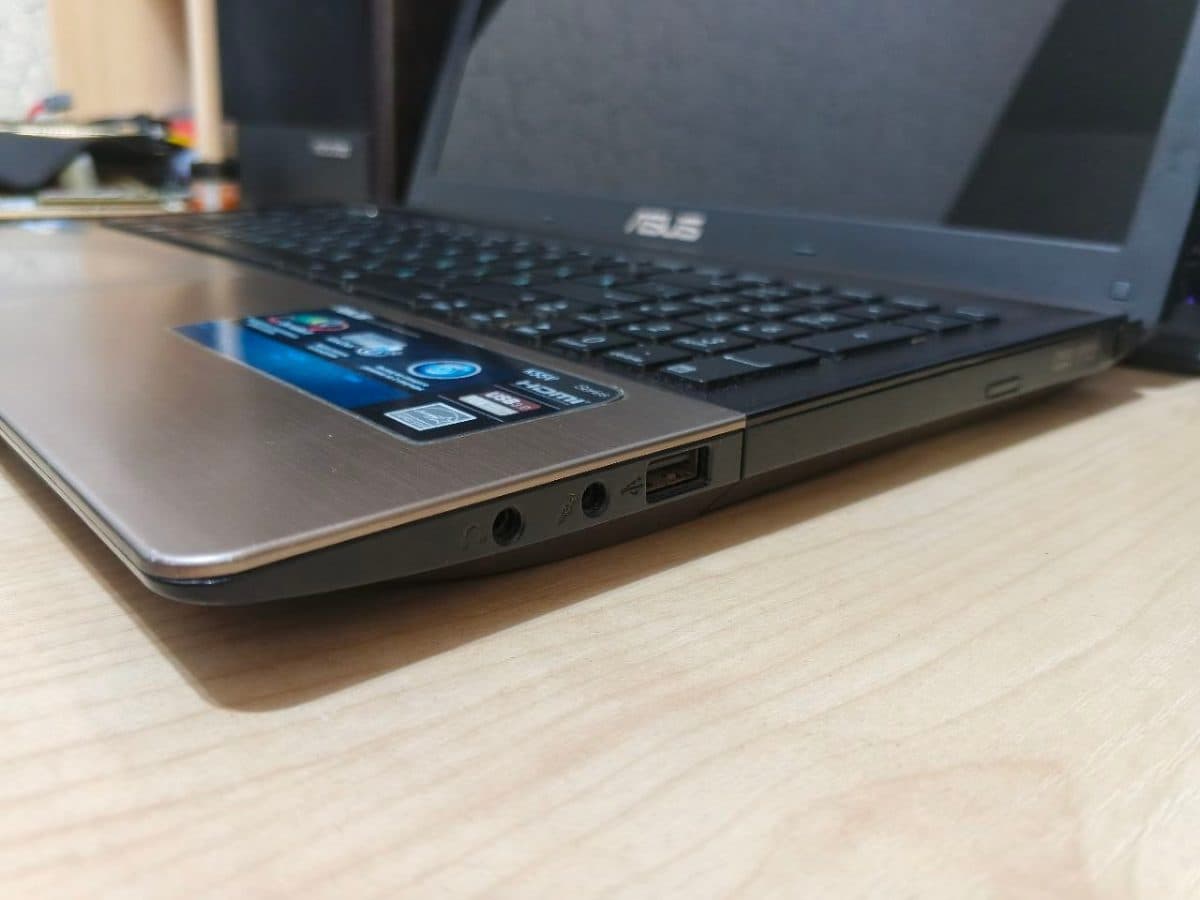 ASUS K55VD 15,6"/ CORE i5-3210M/ 8GB DDR3/ 240GB SSD/ GeForce 610M 2GB